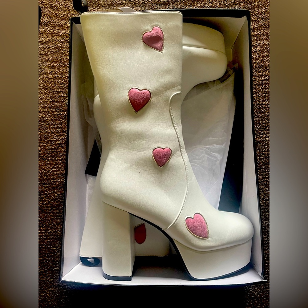 Lamoda White/Pink Heart Boots